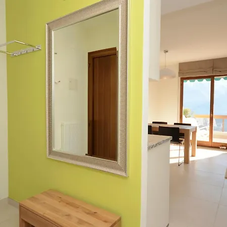 Collina D'Oro C14 By Fewotessin Apartment *