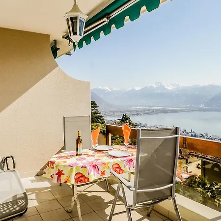 Collina D'Oro C14 By Fewotessin Apartment *